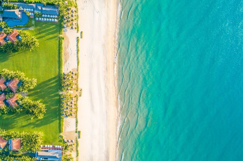 The Anam overlooks 300 metres of beachfront on Vietnam’s scenic Cam Ranh peninsula, which averages more than 300 sunny days per year.