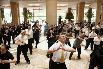 240 Grand Hyatt Taipei Staff Surprise Hundreds