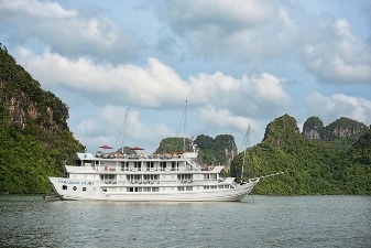 Paradise Cruises Takes ‘Luxury’ Line to New Level