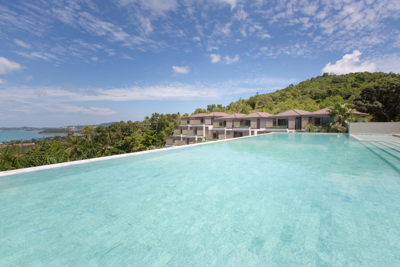 Mantra Samui Resort's Infinity Pool