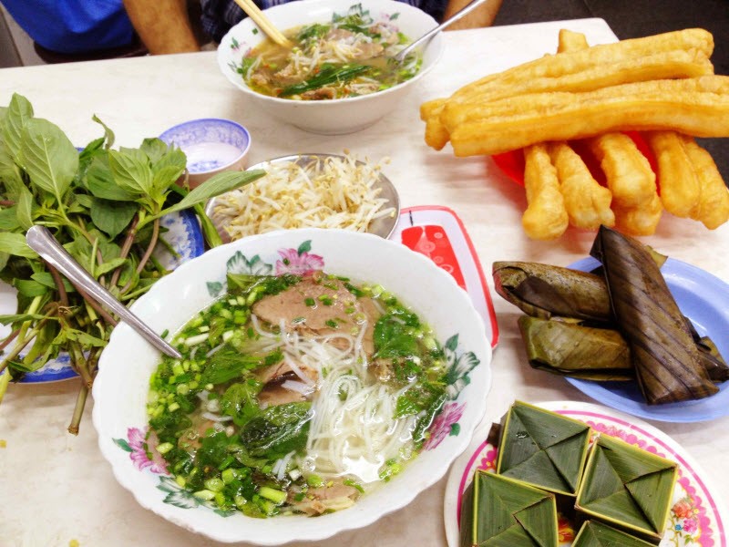 Pho Hoa Pasteur, one of Ho Chi Minh City’s most venerable pho establishments, is a fine place to sample Vietnam’s de facto national dish