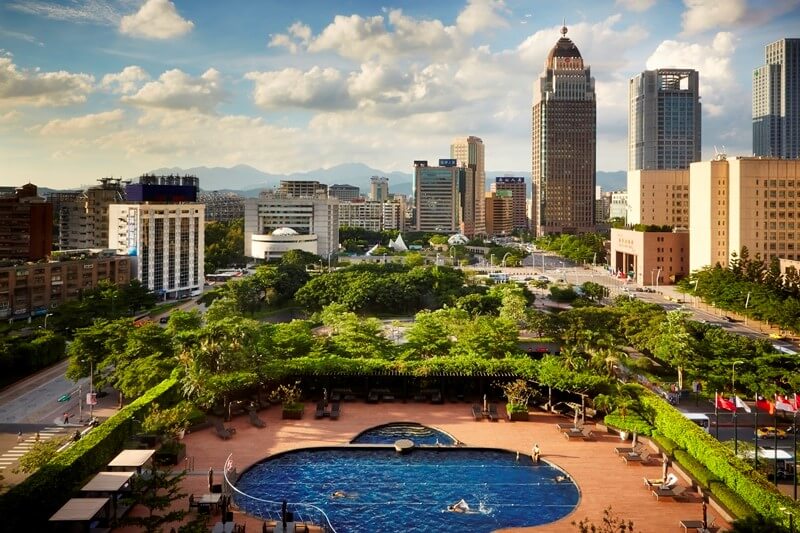 Grand Hyatt Taipei's Swimming Pool