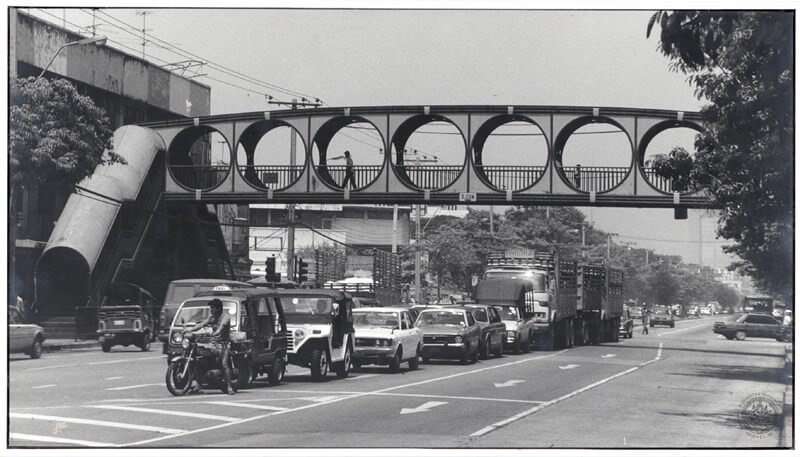 The Ekamai pedestrian bridge that was the inspiration for the serving platter