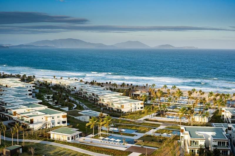 Pent-up demand for travel in the wake of COVID-19 has surged onto the shores of Vietnam’s Cam Ranh peninsula, where the new 580-room Alma resort welcomed 14,000 guests in June.