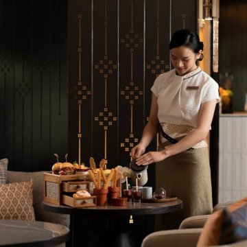 Available daily at the hotel’s first floor Ruen Kaew Lounge, Spanish Afternoon Tea for two comprises savory and sweet treats with a selection of fine teas and freshly brewed coffee.