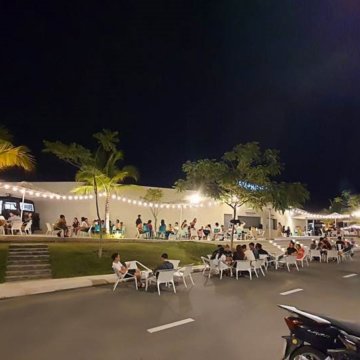 To pay homage to the quintessential Vietnamese pastime of spending hours sipping brews on the pavement with friends, 30-hectare beachfront resort Alma, a Preferred Hotels & Resorts member, has launched Cam Ranh’s most hip and happening venue, Chill’s Snack & Bar.