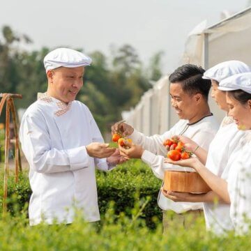Meliá Chiang Mai is ushering guests onto a nearby 250-acre gourmet organic farm, to meet local farmers and learn more about sustainable farming and healthier eating, as part of its A Journey to the Farm Package.