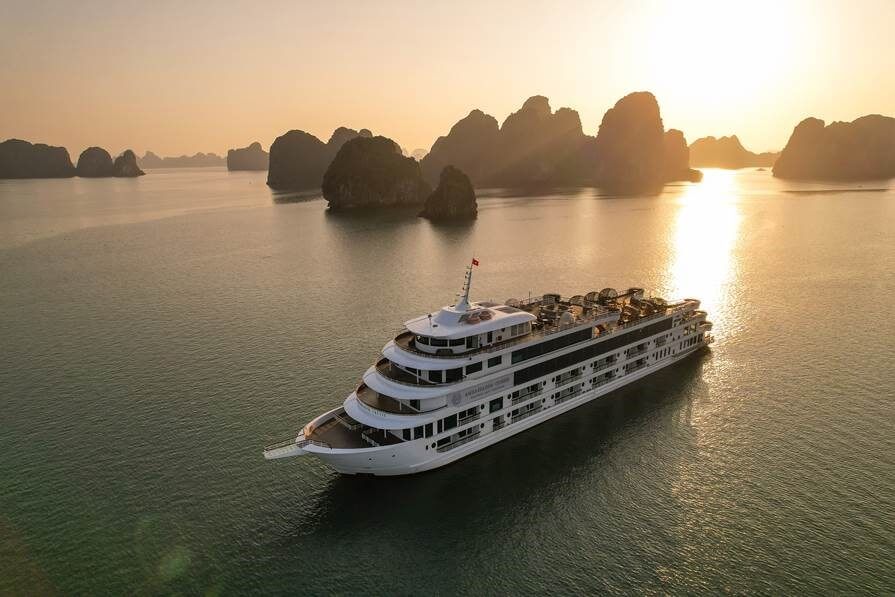 Ambassador Cruise is heralding the dawn of a new day in cruising Halong Bay, with the launch of a day cruise on a new vessel with restaurants and bars, an outdoor jacuzzi and a striking glass bridge.