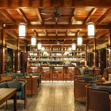 Luxurious Resort Opens Exquisite Old-World Bar By The Beach