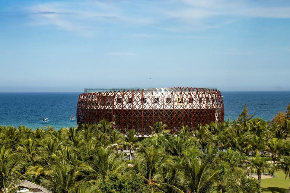 Vietnam has cut the ribbon on a striking multipurpose convention centre with a design inspired by the country’s ubiquitous coracle boat.
