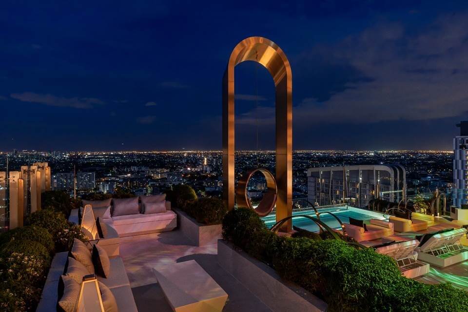 Furry guests have access to the upper deck of the lifestyle hotel’s top floor, the 34th floor, which features outdoor lounges and is accompanied by sweeping vistas of Bangkok’s mesmerizing skyline.