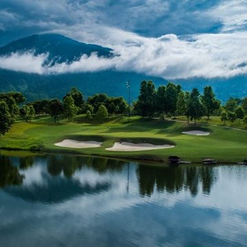 Strategically positioned lighting means that golfers can enjoy night golf at Ba Na Hills Golf Club