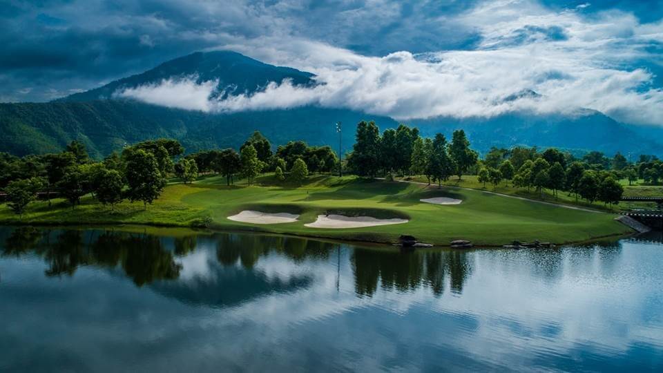 Strategically positioned lighting means that golfers can enjoy night golf at Ba Na Hills Golf Club