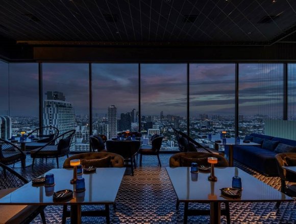 Crowning Thailand’s first INNSiDE hotel, sky-high LUZ Bangkok Tapas Bar is marking its first anniversary with a vibrant new menu that applies a novel twist to classic Spanish dishes.