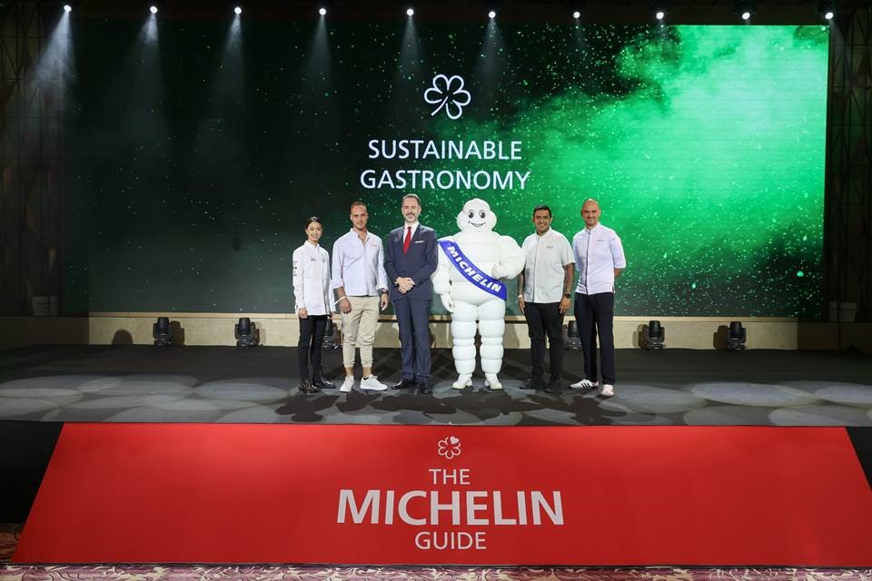 Jimmy Ophorst of PRU (far right) and Rick Dingen of JAMPA (second left) with other MICHELIN Green Star winner at last week’s ceremony