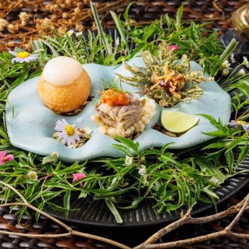 Spicy Lemongrass Salad with Tiger Prawn Mousse, Banana Flower Steamed Bun with Grilled Chicken, Fried Local Vegetables