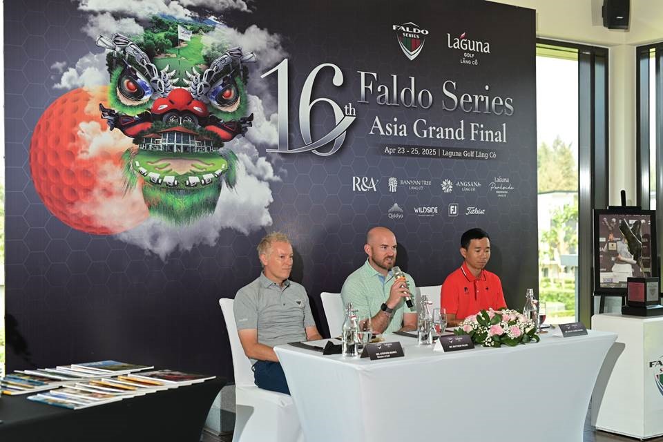 Matthew Faldo, centre, is bullish about Vietnam’s potential as a hub for golf in Asia