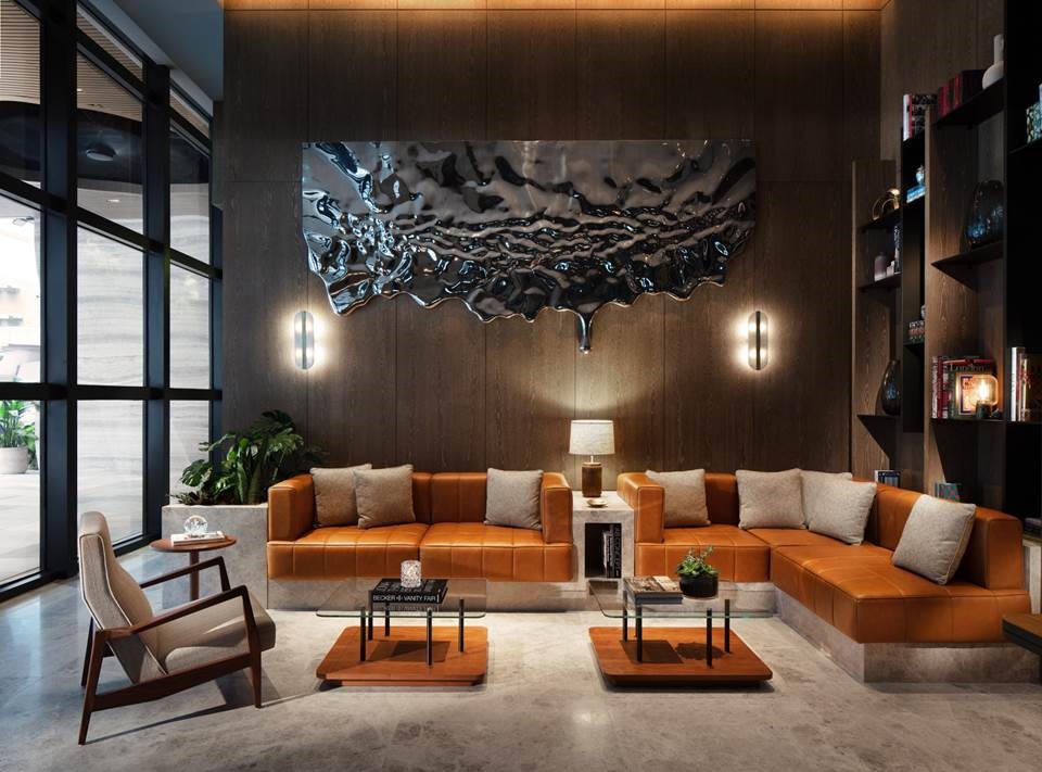 The Hari Hong Kong has launched a cultural immersion experience that guides guests through the remarkable rota of art adorning its walls and Wan Chai neighbourhood’s exciting art scene. Vast “The Monumental Melt” (pictured) by Rado Kirov using mirrored stainless steel, is among the standouts in The Hari Hong Kong’s permanent collection.