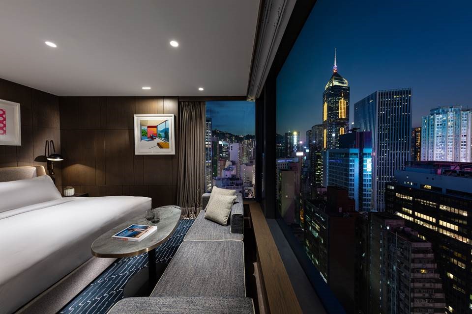 The Hari Hong Kong bears the stamp of acclaimed British interior designer Tara Bernerd, comprising 210 guest rooms, including three signature rooftop suites, with views overlooking Wan Chai, Causeway Bay, The Peak and Victoria Harbour.